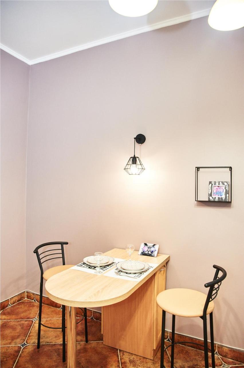 إلفيف Designer Apartment In The Center المظهر الخارجي الصورة