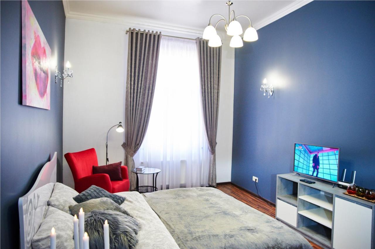 إلفيف Designer Apartment In The Center المظهر الخارجي الصورة