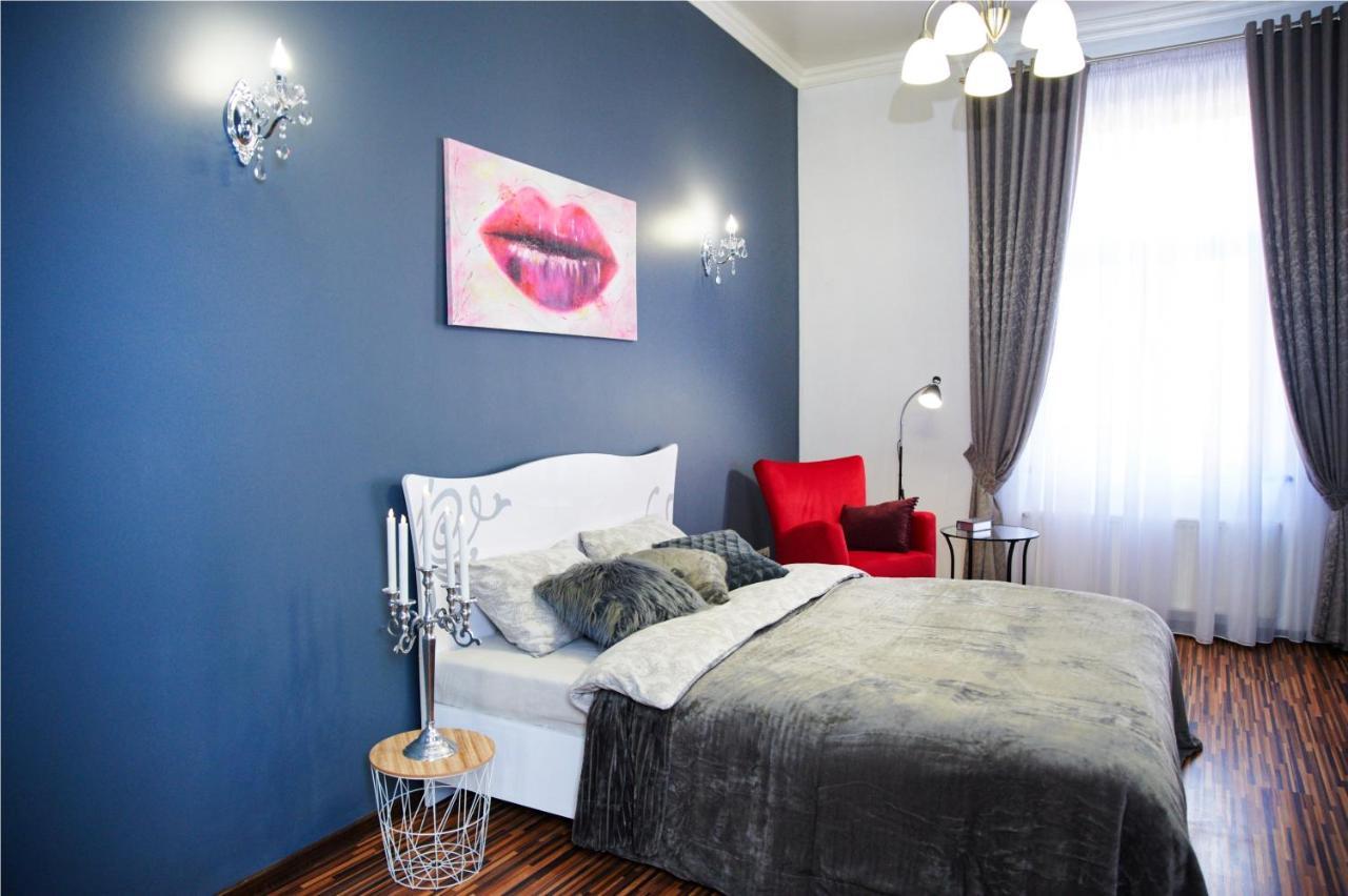 إلفيف Designer Apartment In The Center المظهر الخارجي الصورة