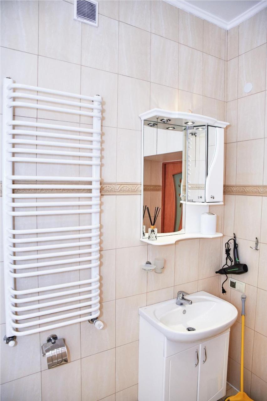 إلفيف Designer Apartment In The Center المظهر الخارجي الصورة